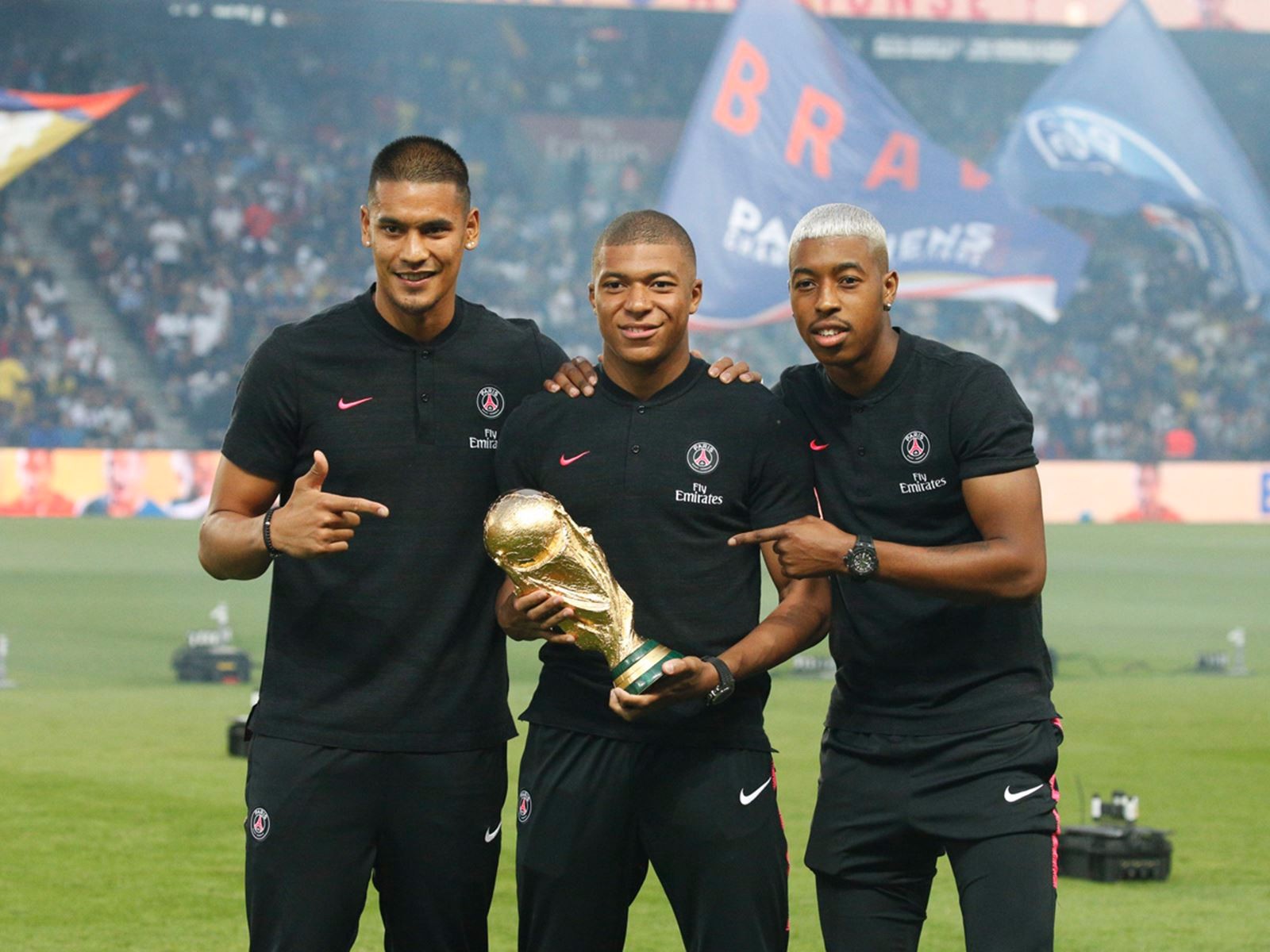 大容量干粉粒料搅拌机系